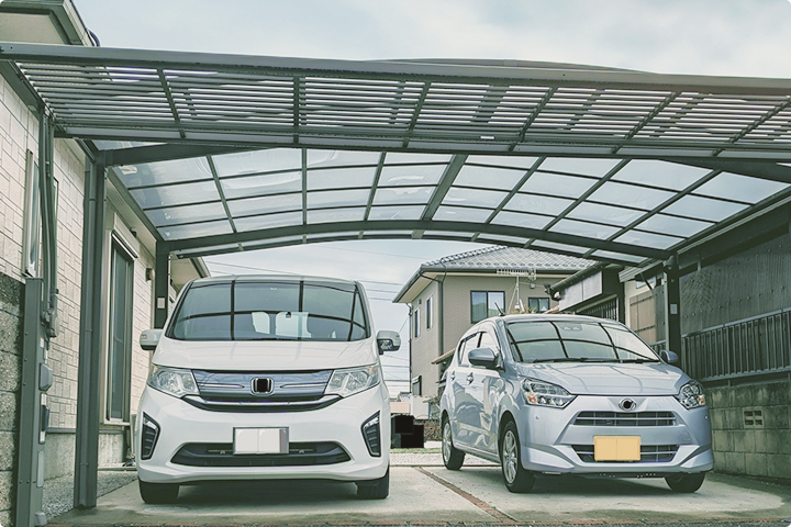 車2台、潤沢な「駐車スペース」