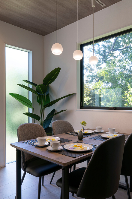 ゆったり景色を見ながらの食事。